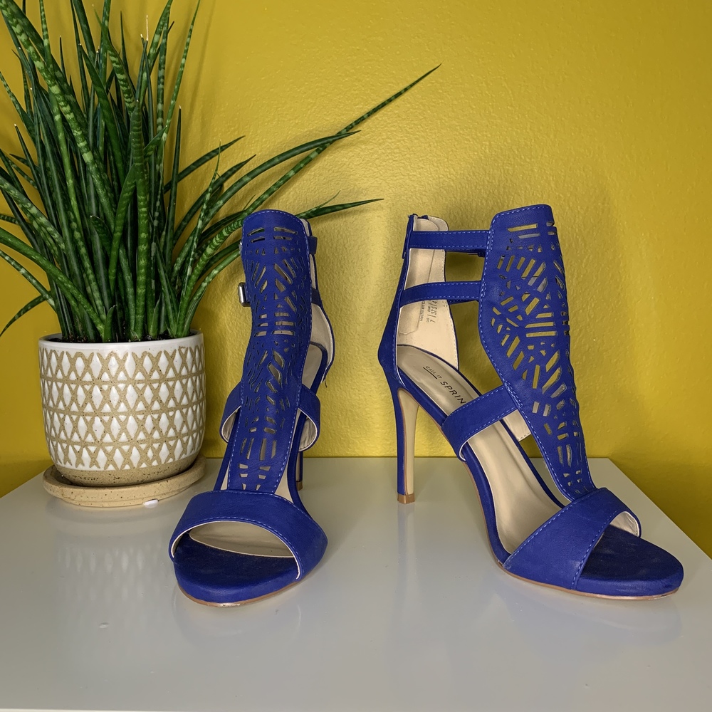 BLUE STRAPPY HEELS